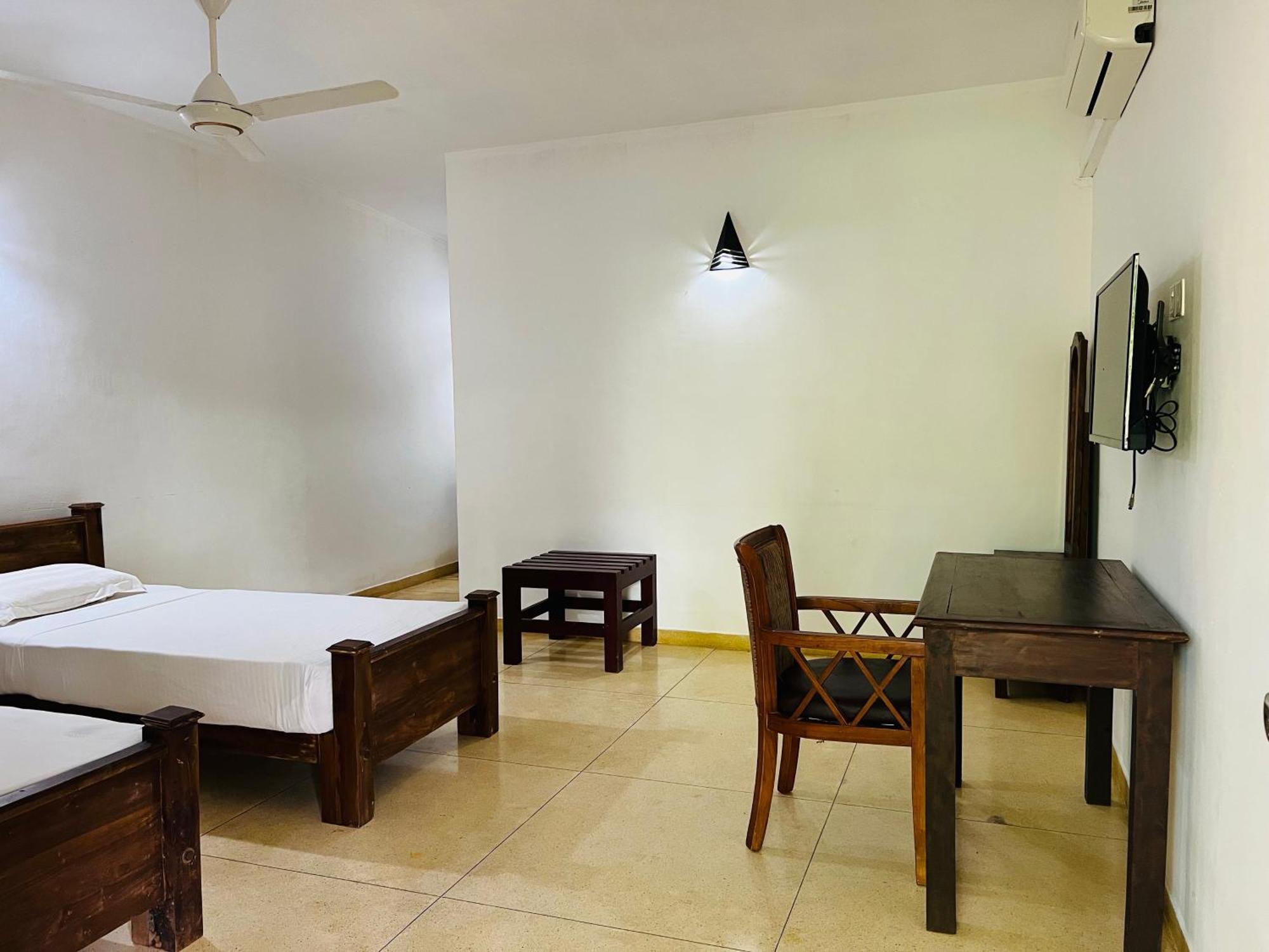 Kingfisher Resort & Retreat สิกิริยา ภายนอก รูปภาพ