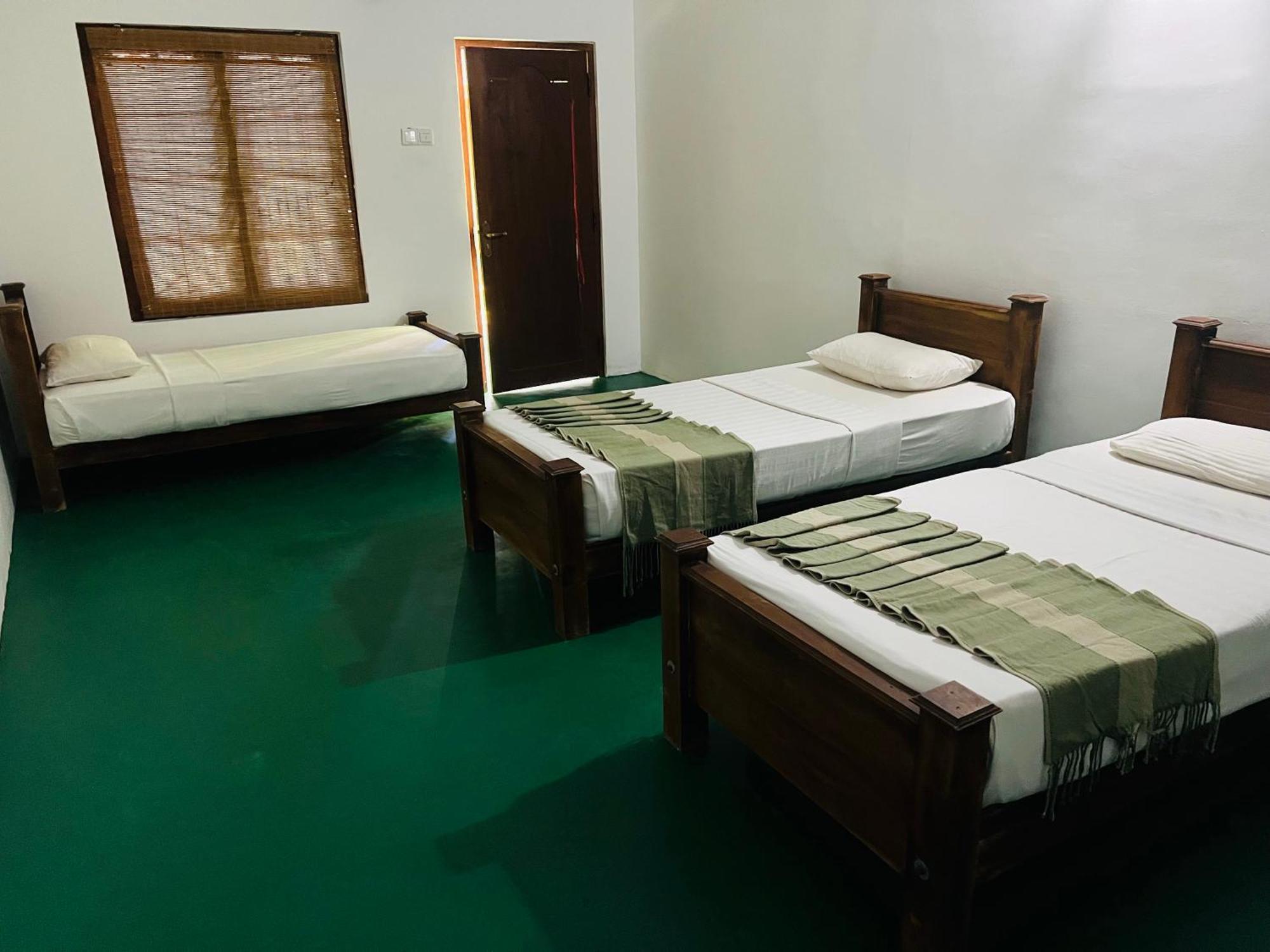 Kingfisher Resort & Retreat สิกิริยา ภายนอก รูปภาพ